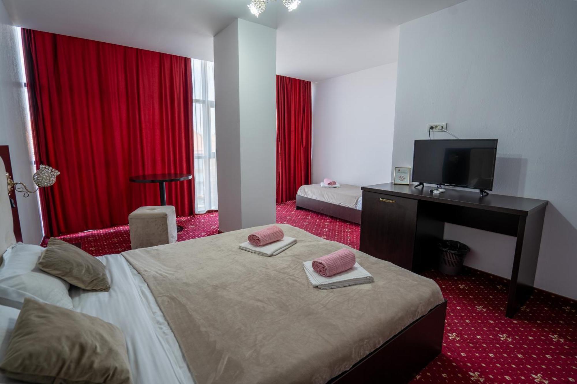 Hotel N Residence Timisoara Exterior photo